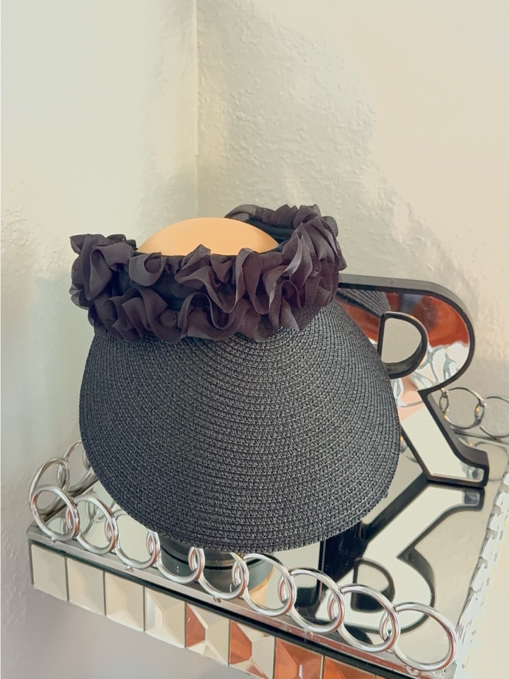 Black Women’s Ruffle Trim Straw Visor